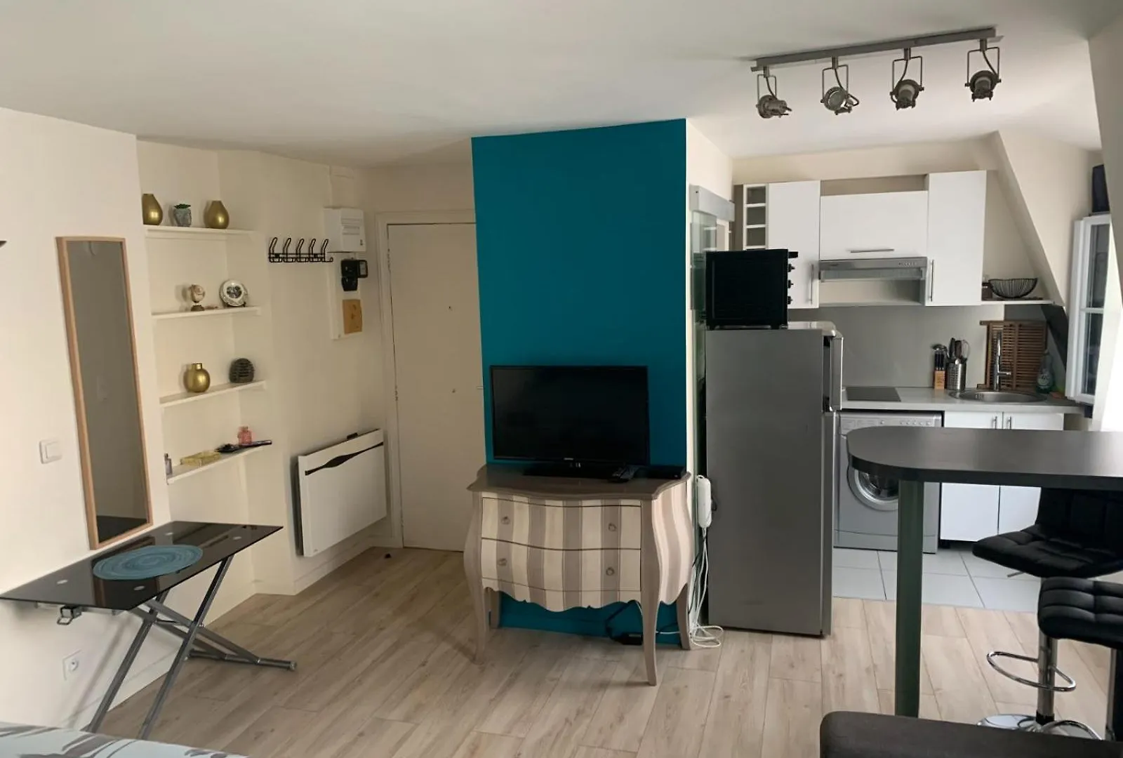 Апартаменты Cosy And Charming In Париж